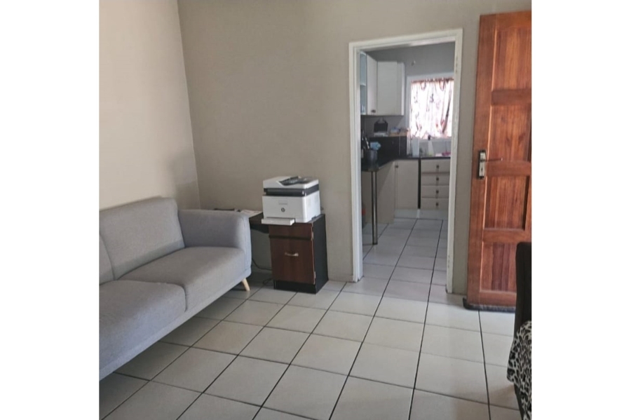 2 Bedroom Property for Sale in Floors Northern Cape